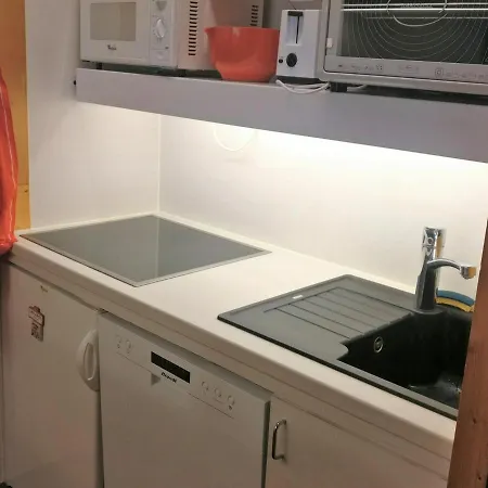 Cosy Au Centre Avec Balcon Et Wifi Gratuit - Fr-1-346-435 아파트